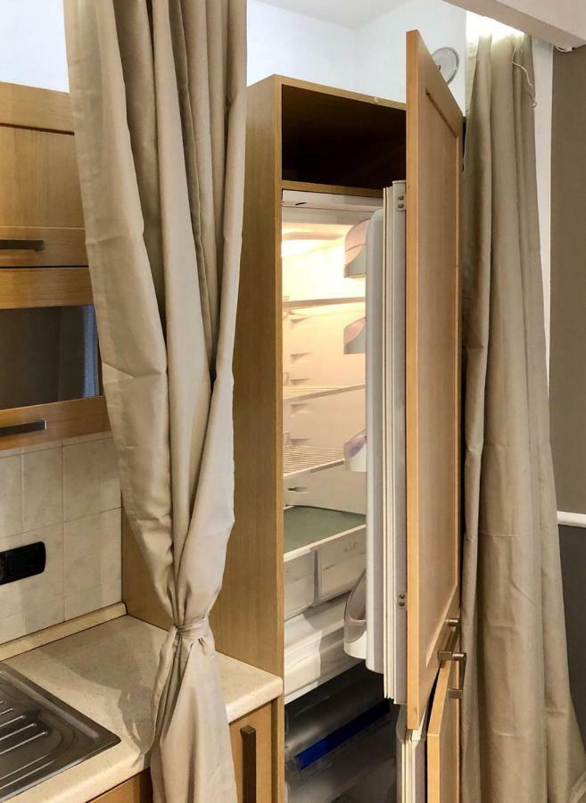 Golden Suite Apartment & Day Use Milán Exterior foto